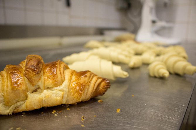 Behind the Scenes of a Boulangerie: French Bakery Tour in Paris - What you see during the tour: your in-bakery timeline