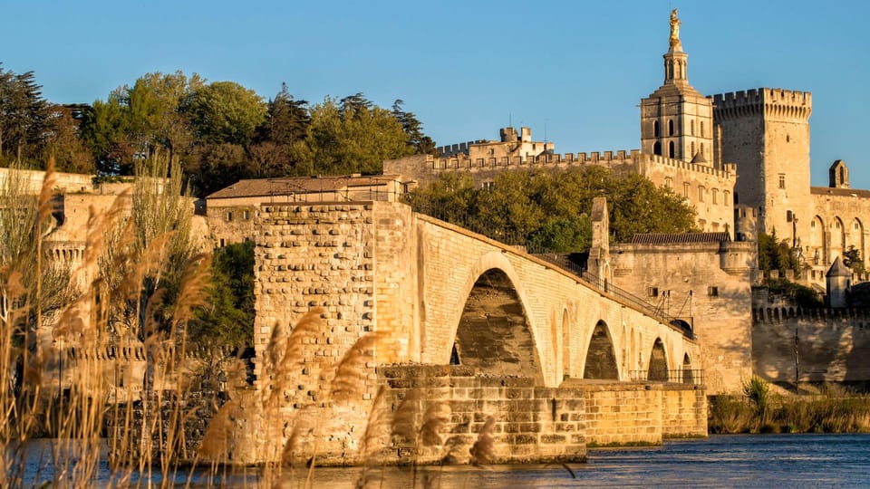 Best of Avignon: Private Walking Tour with a Local - Reading Avignon’s old town on foot