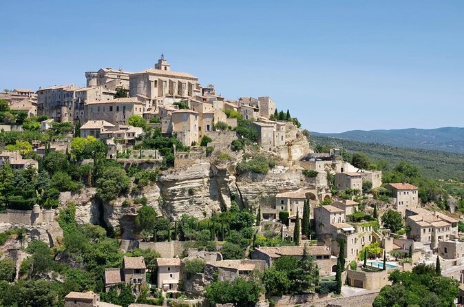 Best of Luberon in an afternoon from Avignon - Guides on this route: humor, safety, and question time