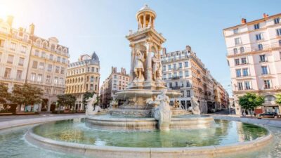 Best of Lyon: Private Walking Tour with a Local - Fourvière for Lyon from above