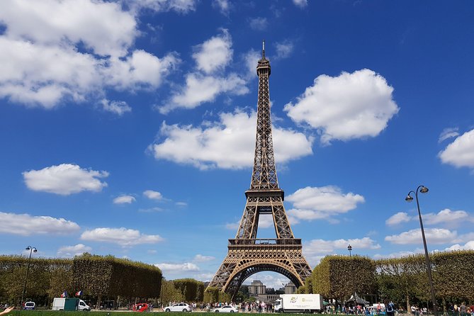 Best of Paris in 2 hours (for photos only and starting from Paris only) - The Champs-Élysées and Arc de Triomphe