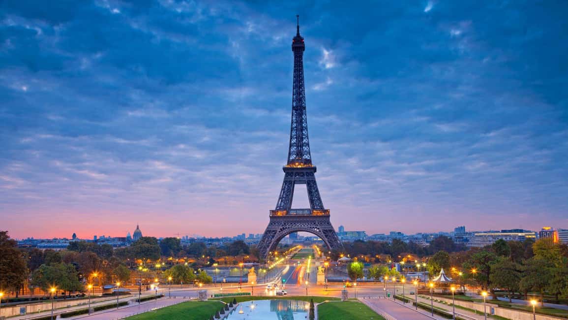 Best of Paris: Private Walking Tour with Local - What You Can Ask a Paris Local to Show You