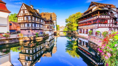 Best of Strasbourg: Private Walking Tour with a Local - Strasbourg Cathedral: Gothic stone and citywide views