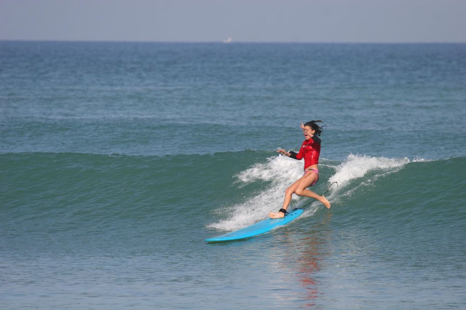 Biarritz : Cours de surf sur la côte Basque. - Marbella beach training area and the Pyrenees backdrop