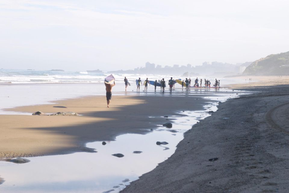 Biarritz : Cours de surf sur la côte Basque. - Who should book this surf course in Biarritz