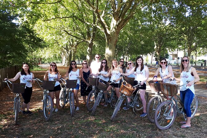 Bordeaux bike tour "The Best of Bordeaux" - Pey-Berland, Place du Parlement, the Water Mirror, and Porte Cailhau