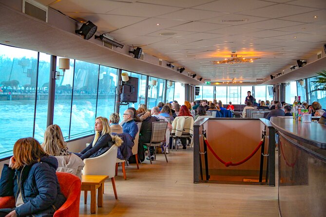 Bordeaux by the Water commented cruise - Pont Chaban-Delmas and the modern riverfront