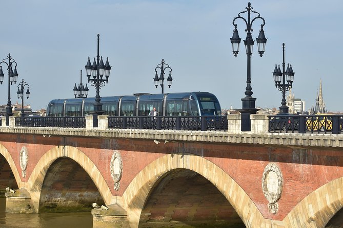 Bordeaux City Pass - Cité du Vin and Bassins des Lumières: the two anchor stops