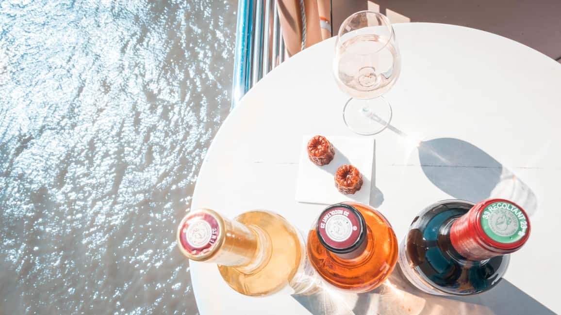 Bordeaux: Guided Wine and Canelé Discovery Cruise - Wine, canelé, and what’s actually included