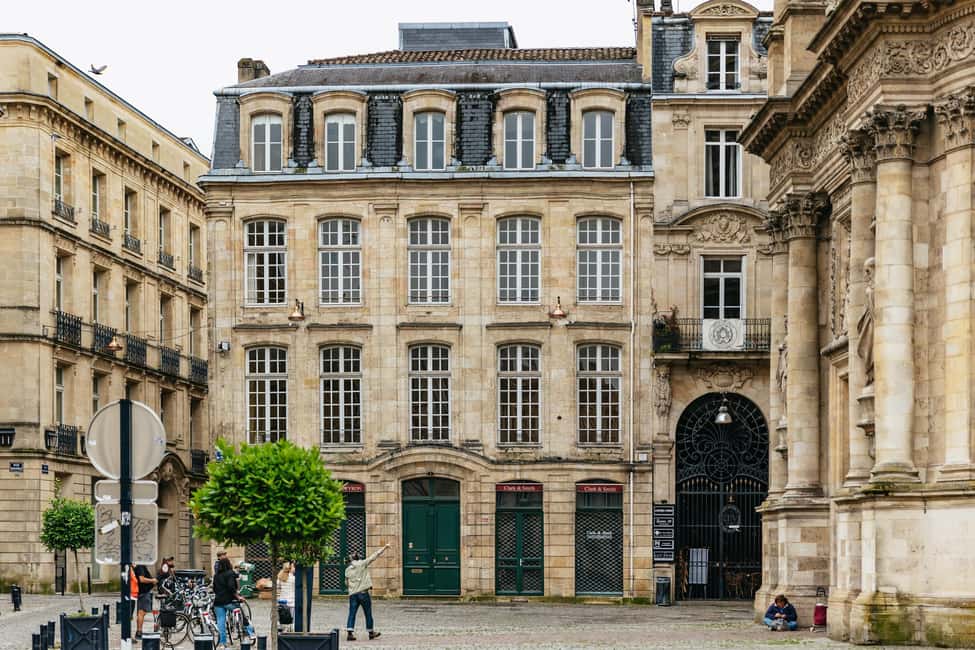 Bordeaux: Historic Center & Chartrons District Bike Tour - Why this Bordeaux bike tour works so well for first-time visitors