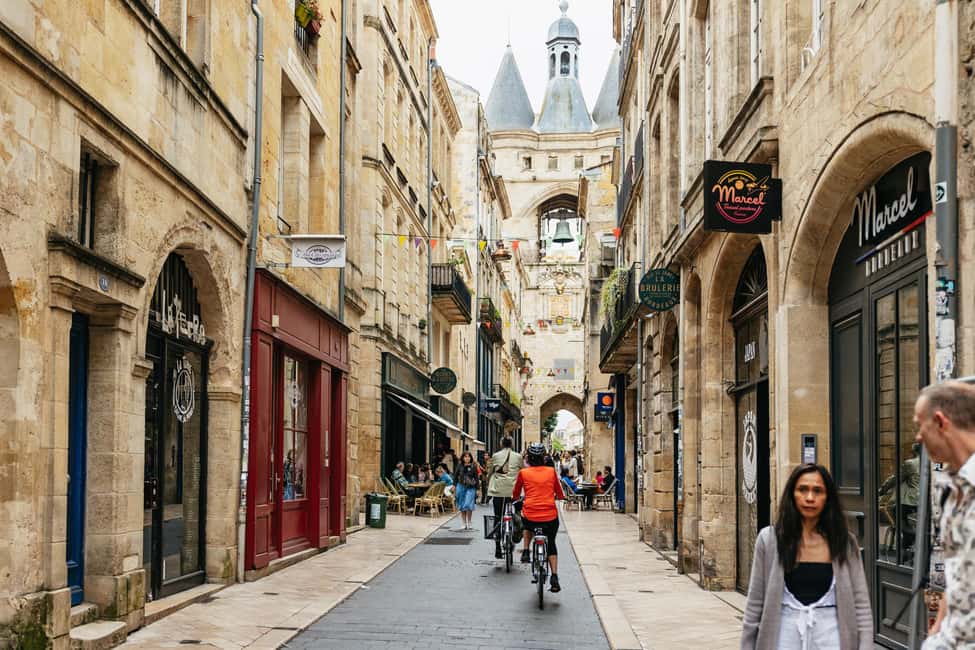 Bordeaux: Historic Center & Chartrons District Bike Tour - Start points: Jardin Public vs Rue Dumaine (and why it matters)
