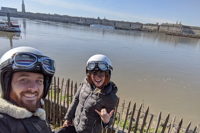Bordeaux in 3 hours with tastings, in a private sidecar - Grosse Cloche and the Grand Theatre