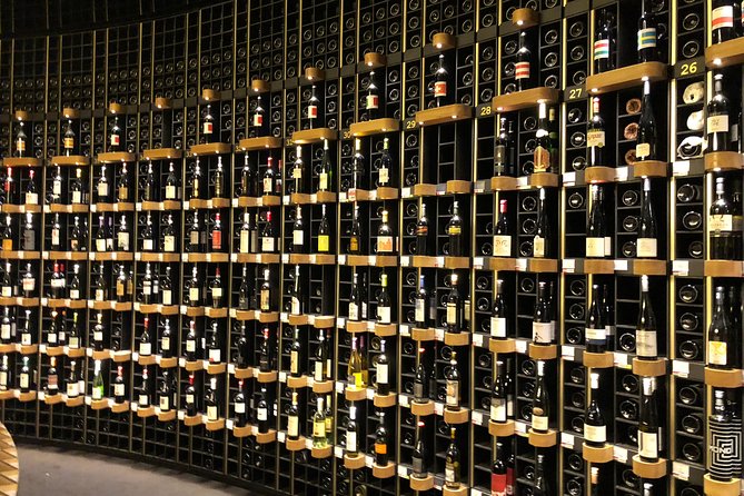 Bordeaux Old Town & Market Local Food with Wine Tastings Tour - Bordeaux Markets + Old Town Walking: A Smart Way to Start