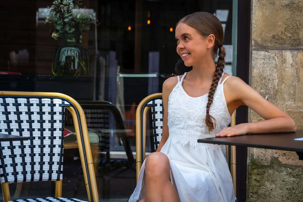 Bordeaux Photographer : Romantic or Family or Friends - Comfort, access, and booking flexibility