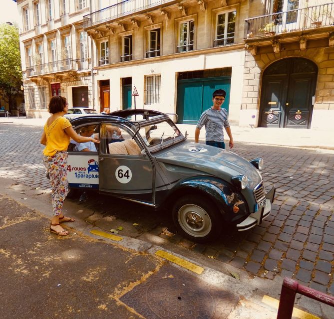 Bordeaux: Private Tour in a Citroën 2CV 45min - Miroir d’eau and the Garonne side of Bordeaux