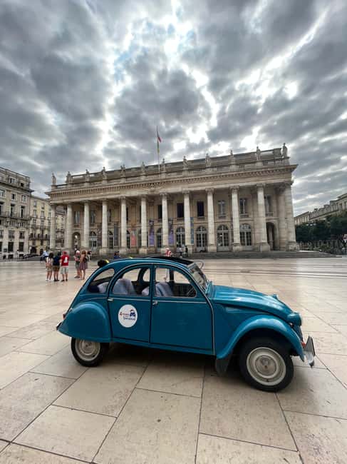 Bordeaux: Private Tour in a Citroën 2CV - Miroir d’eau: the stop that makes Bordeaux feel playful