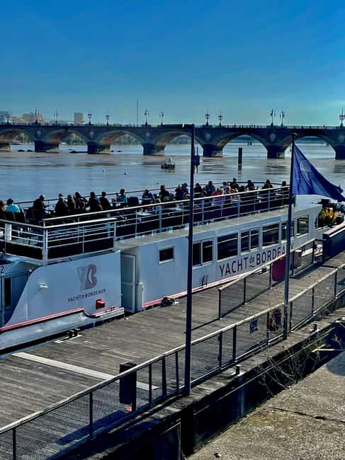 Bordeaux: River Garonne Cruise with Glass of Wine and Canelé - The Maddalena Setup: Comfort, Air-Conditioning, and the Open Bar