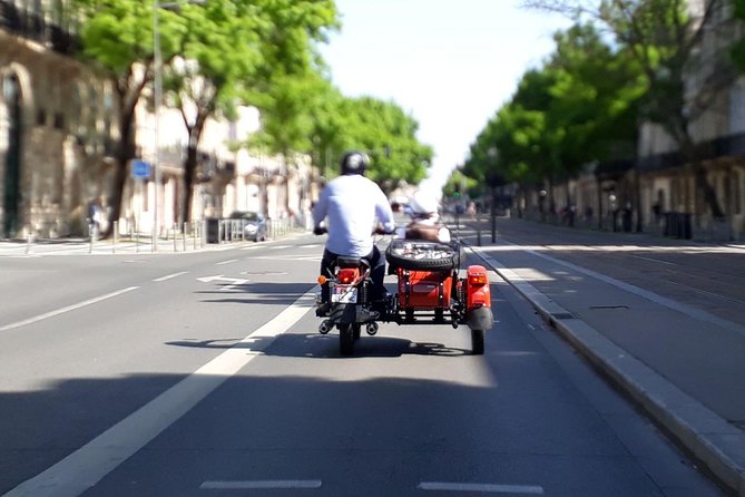 Bordeaux Sightseeing Private Sidecar Guided Tour - Stop 1: Place de la Bourse and the Water Mirror