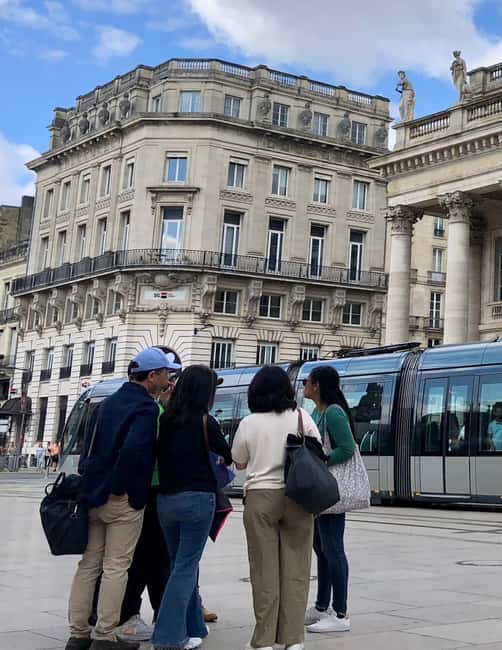 Bordeaux: Small group - Guided Walking Tour - Pey-Berland Bell Tower Square: Statues, Viewpoints, and City Power