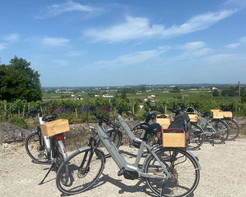 Bordeaux: St-Emilion Vineyards e-Bike Tour with Wine & Lunch - Lunch at the château: simple, filling, and in the right setting