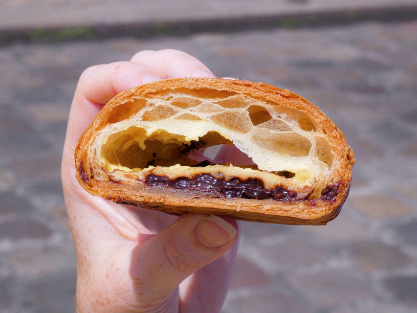 Bordeaux - sweet food tour of the old city - Price, group size, and what you actually receive