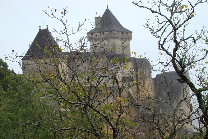 Bordeaux to Dordogne - Private Tour: Fortified Castles and Medieval Villages - Riverside Village Time Along the Dordogne