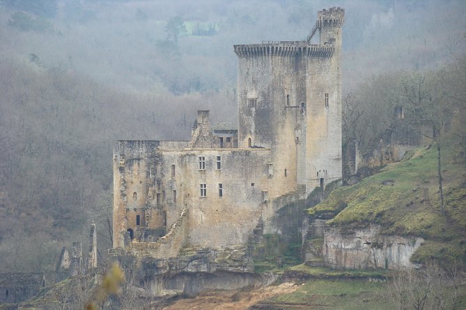 Bordeaux to Dordogne - Private Tour: Fortified Castles and Medieval Villages - Castelnaud Castle and the World of Fortified Stone