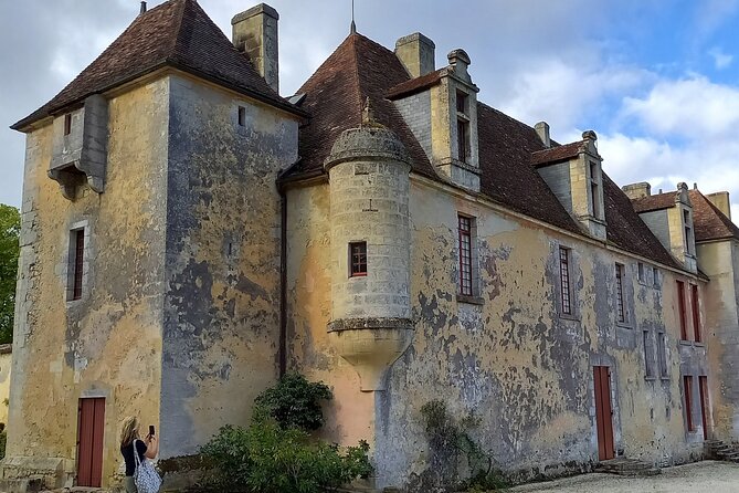 Bordeaux wine tour off the beaten path (red & white wines) - Cadaujac and Grand Cru Pessac-Léognan