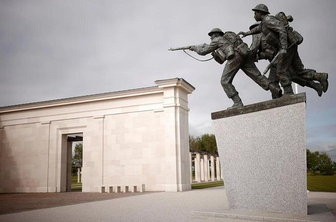 British & American D-Day Experience from Bayeux - The American Cemetery at Colleville-sur-Mer: 172 Acres to Pause