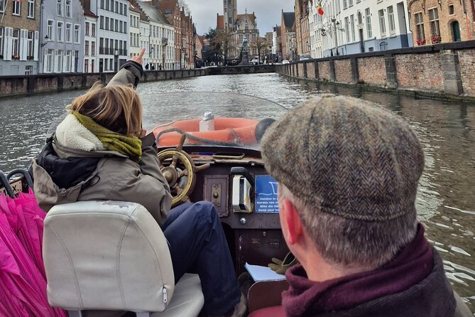 Bruges Guided Day Tour from Paris with Canal Cruise - Minnewater Lake: One Last Calm Moment Before the Ride Back