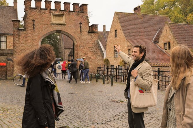Bruges Guided Day Trip with Canal Cruise Option and Hotel Pickup - The canal cruise, available in summer
