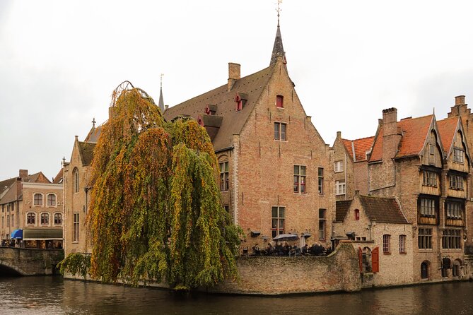Bruges Guided Day Trip with Canal Cruise Option and Hotel Pickup - How much independent time will you really have?