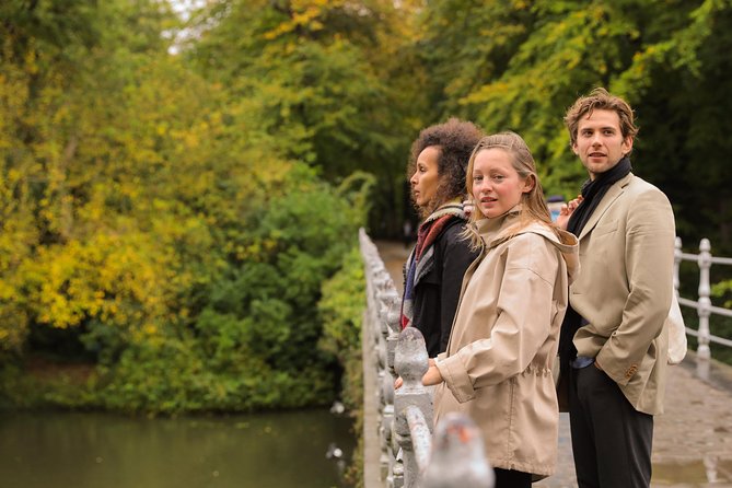Bruges Guided or Audio Trip with Canal Cruise Option from Paris - Audio vs Guided: Which One Fits Your Style (And Your Phone Battery)