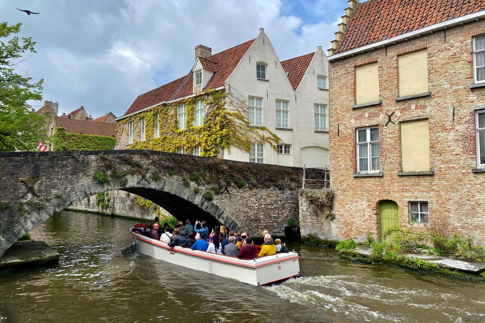 Bruges Highlights, Boat, Beer, Chocolate Day trip from Paris - Free time before the return drive