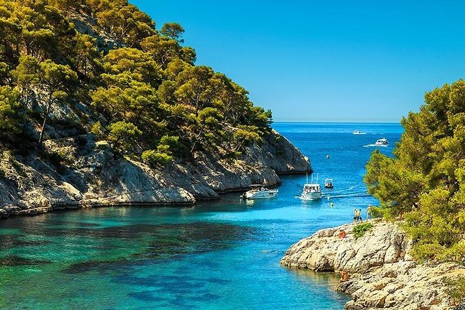Calanques of Cassis, Aix-en-Provence & Wine Tasting Private Tour - Who will enjoy this tour most