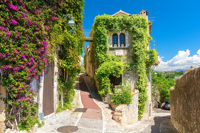 Cannes & Antibes private guided tour - Pickup Rules and the Extra Fee Question