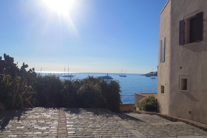 Cannes, Antibes & St Paul de Vence Half Day Shared Tour from Nice - Front-door pickup from Nice: the real time-saver