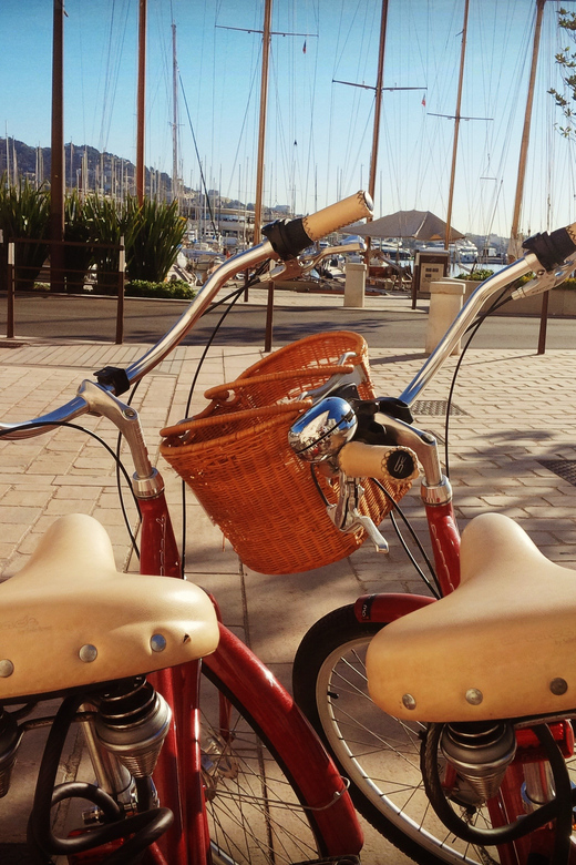 Cannes: Bike Rental - What the beach cruiser feels like for sightseeing