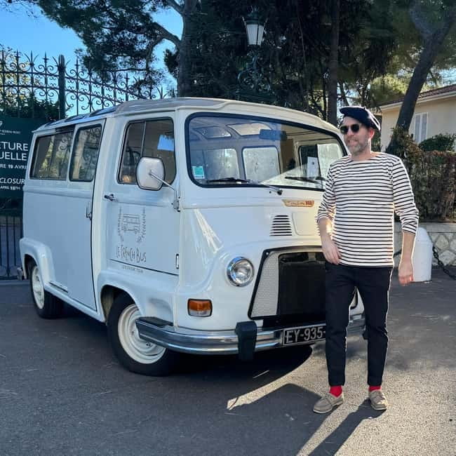 Cannes: City Tour in a Vintage Bus - La Croisette by Bus: See the Glamour, Then Control Your Time