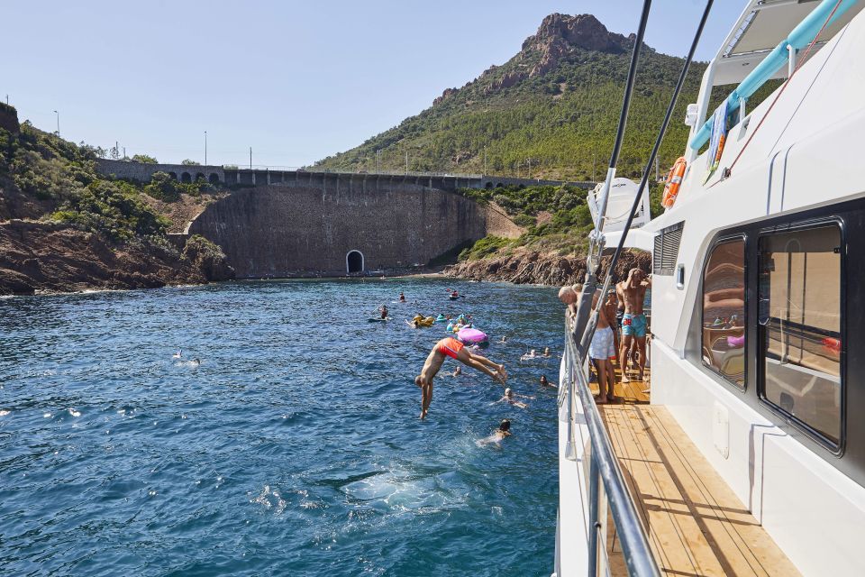 Cannes: Half-Day Catamaran Cruise with Lunch - Kayak and paddleboard moments: included, but not guaranteed