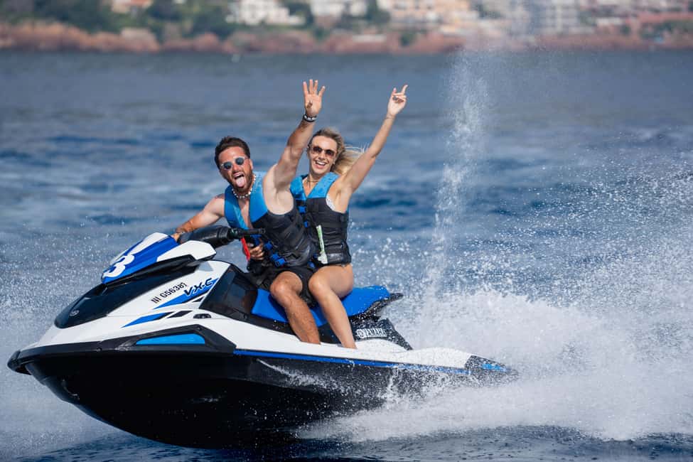 Cannes: Jet Ski Rental - Mandelieu Watersports: where your Cannes-area jet ski day begins