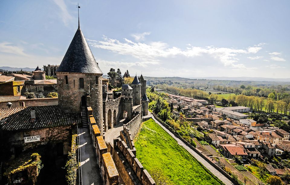 Carcassonne: Castle and Ramparts Entry Ticket - Where your Carcassonne visit starts (and why it matters)