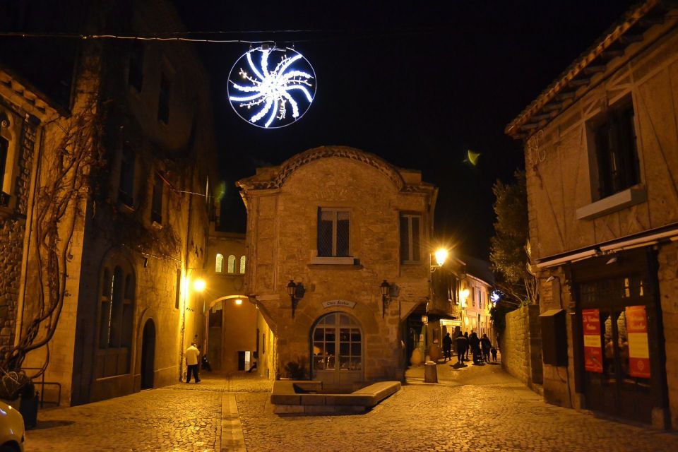 Carcassonne: Private Guided Tour of the Medieval Fortress - Where you meet: Porte Narbonnaise or Place du Prado