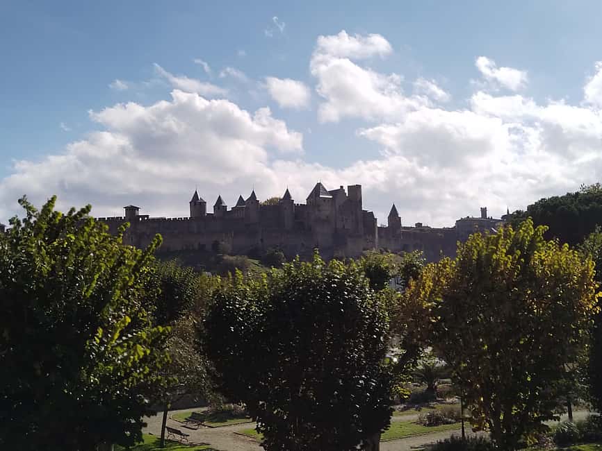 Carcassonne: Private Guided Tour of the Medieval Fortress - Guide quality: storytelling that actually helps you remember