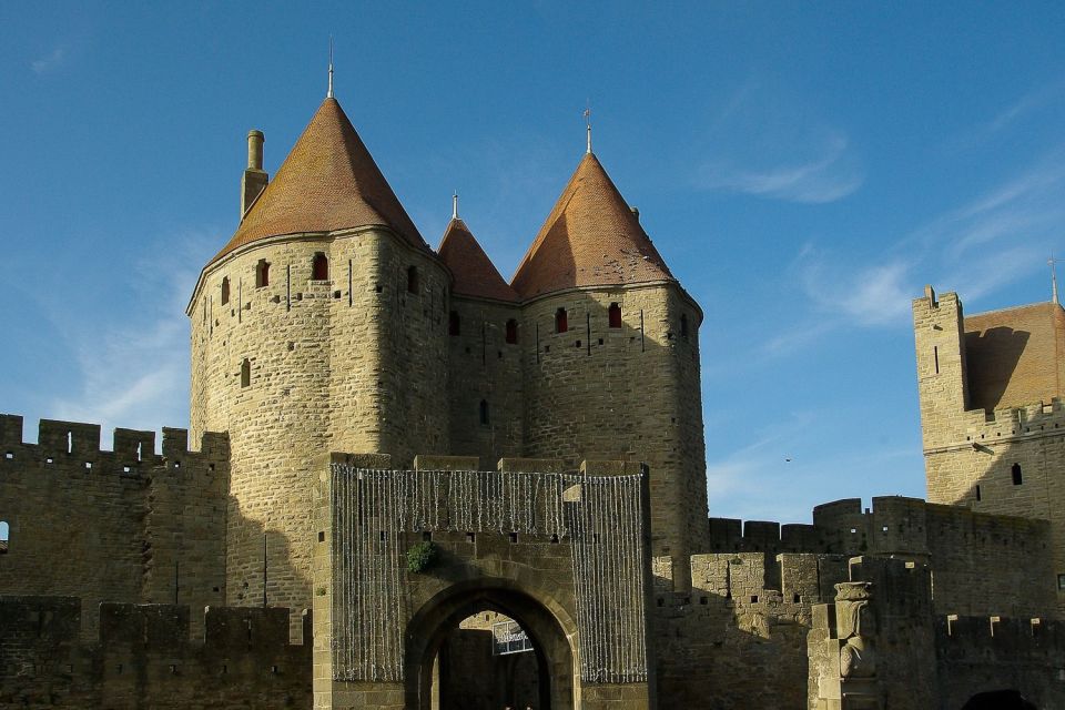 Carcassonne: Private Guided Tour of the Medieval Fortress - When the Château or ramparts might be closed
