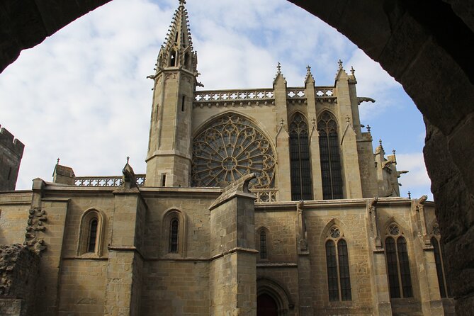 Carcassonne Scavenger Hunt and Highlights Self-Guided Tour - Finding more than 10 attractions by clue
