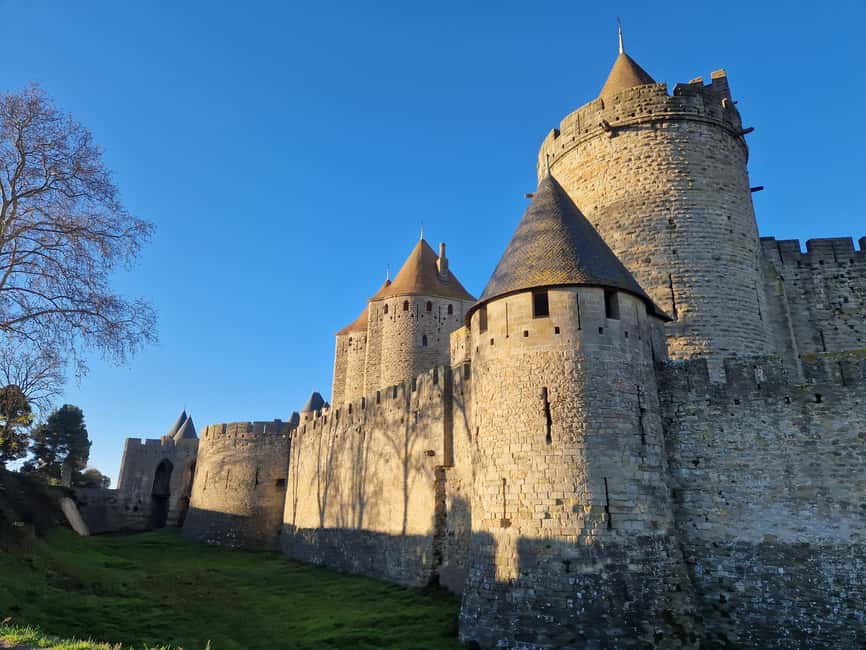 Carcassonne: Viollet-le-Duc's medieval city - Walking the narrow medieval lanes