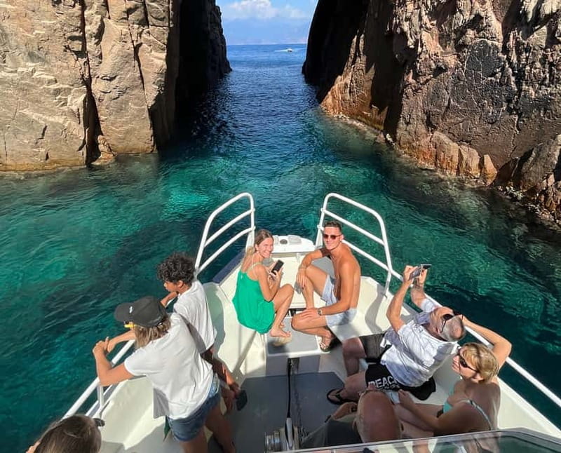 Cargèse: Calanques of Piana on a family boat - The highlights that make this Calanques of Piana family boat worth it