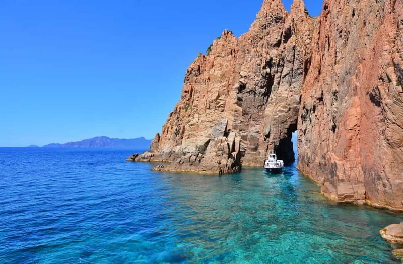 Cargèse: Calanques of Piana on a family boat - Plage d’Arone: a kid-friendly beach stop with a calmer rhythm