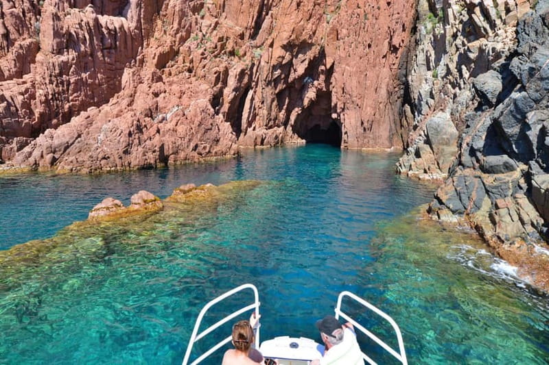 Cargèse: Calanques of Piana on a family boat - Calanques de Piana: swimming time and the best-light photo moment
